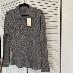 NWT Elan Charcoal Button-Up Shirt